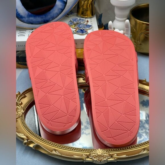 🆕 KURT GEIGER LONDON 🧿 NWOT Meena Eagle Quilted Slide, Salmon - Sz 40 US 9 - Picture 11 of 12
